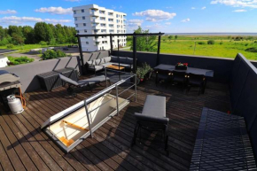 Tiiru Seaview Residence with 50m2 Roof Terrace